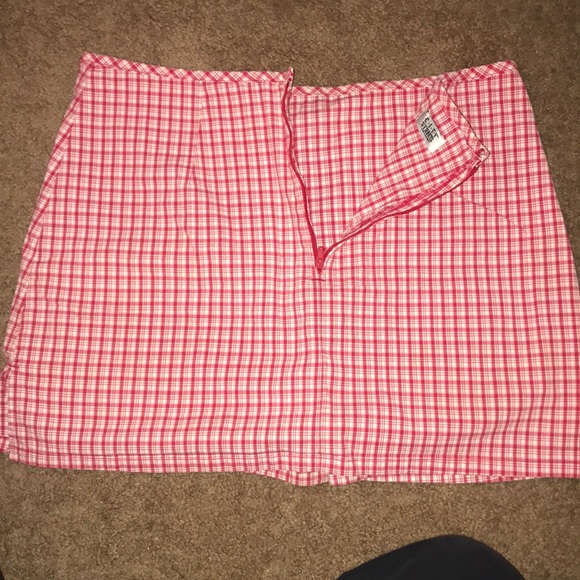 Skort - Picture 2 of 2